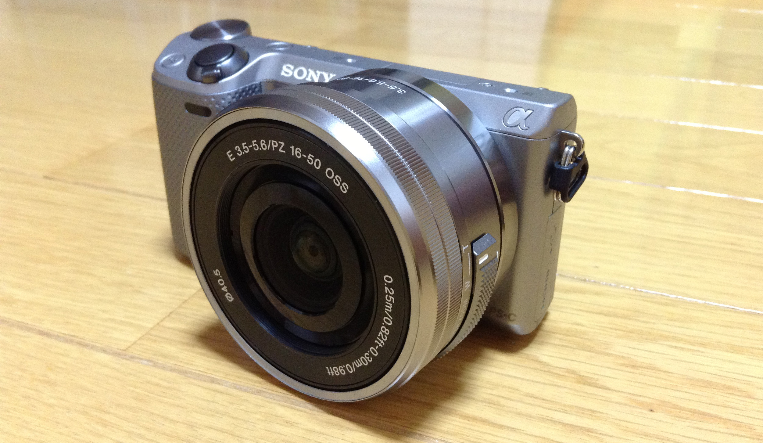 SONY Eマウントカメラ α5000とNEX-5Rの仕様比較
