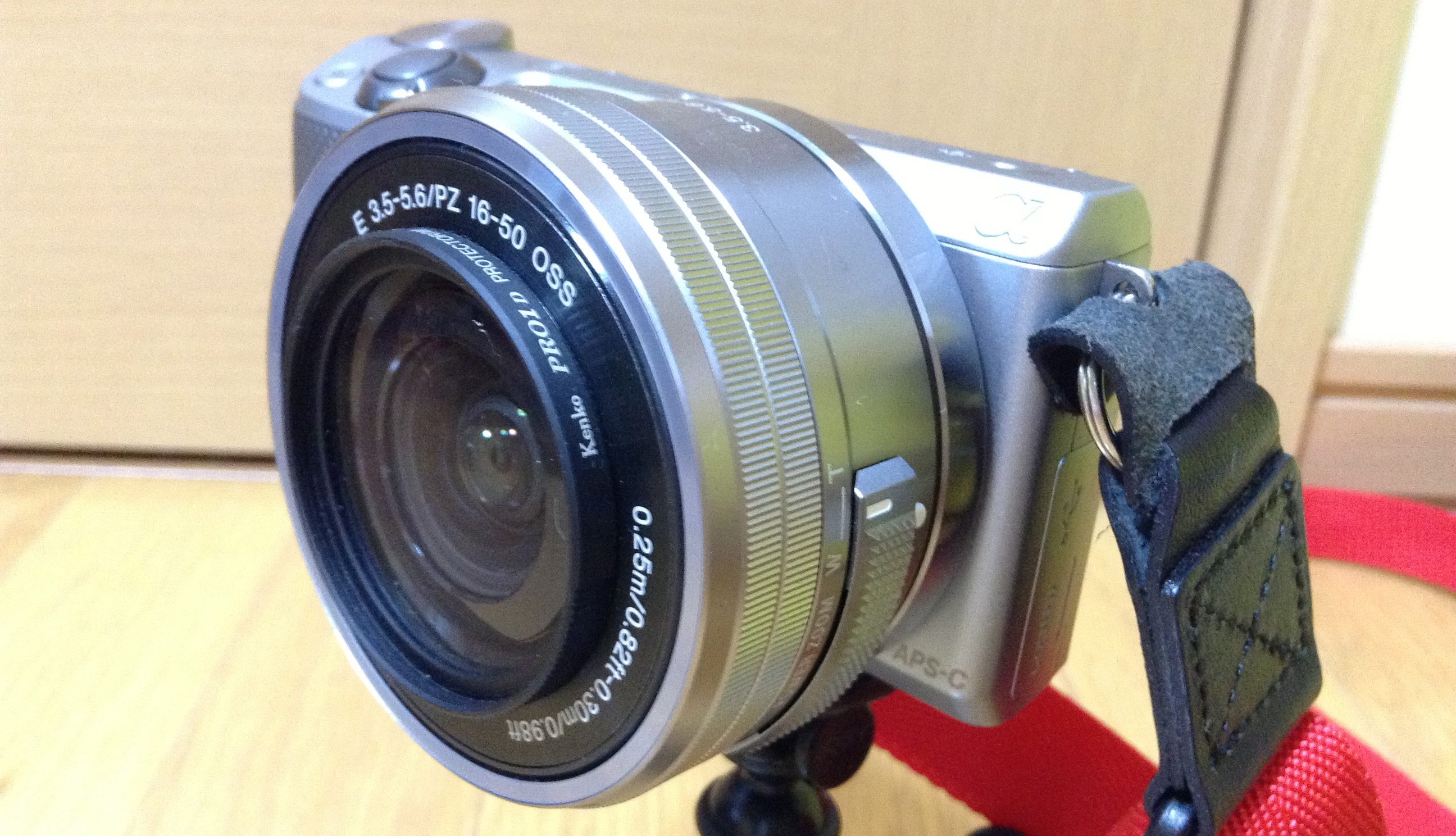 14300円 価格は安く Sony デジタル一眼カメラ NEX-5R ダブルズームレンズキット